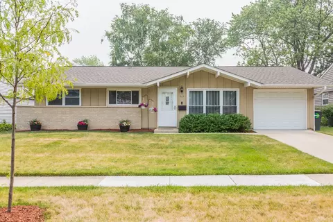 415 Audubon Rd, Streamwood, IL 60107