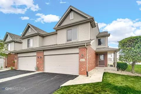 8230 Auburn Ln, Frankfort, IL 60423