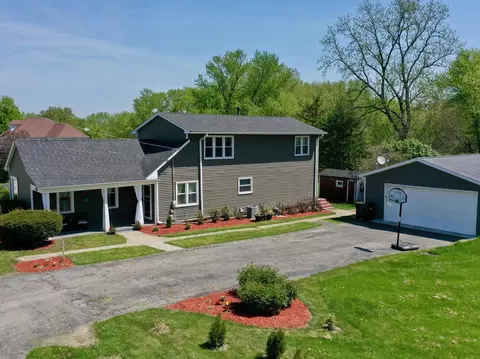 7708 Blivin St, Spring Grove, IL 60081