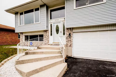 5534 Maple Ln, Midlothian, IL 60445