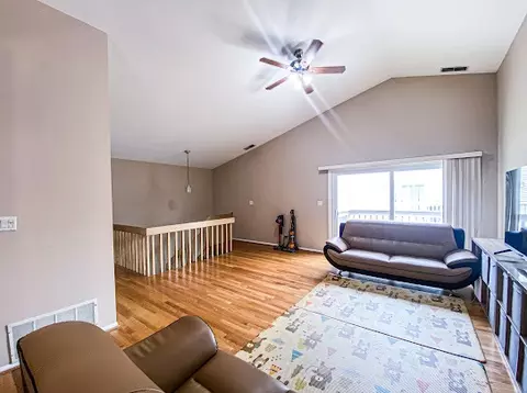 1331 Longacre Ln, Wheeling, IL 60090 photo 3