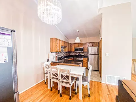 1331 Longacre Ln, Wheeling, IL 60090 photo 5