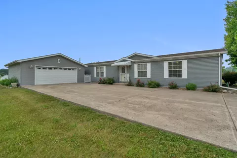 23639 W Lakepoint Dr, Channahon, IL 60410