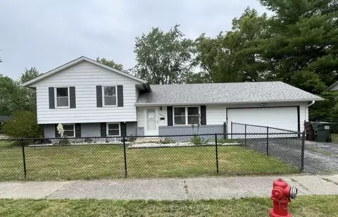 4346 Arlington Dr, Richton Park, IL 60471