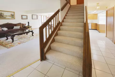 1975 Brookside Ln, Hoffman Estates, IL 60195 photo 13