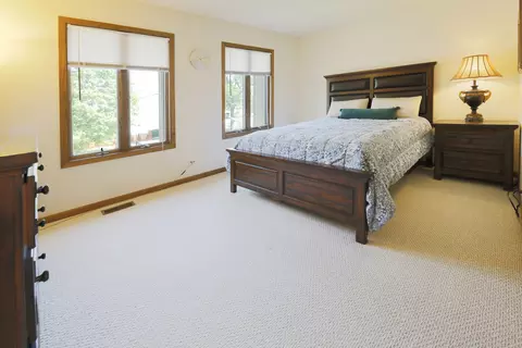1975 Brookside Ln, Hoffman Estates, IL 60195 photo 22