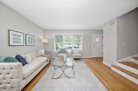 2019 Grey Ave, Evanston, IL 60201 photo 2