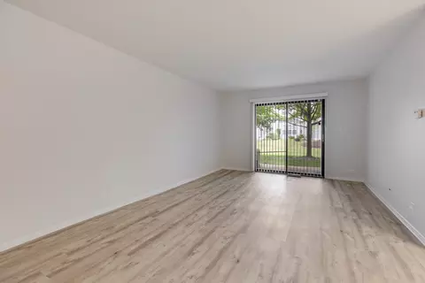 301 Walters Ln #1A, Itasca, IL 60143 photo 3