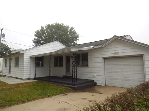 1207 Mulnix St, Rock Falls, IL 61071