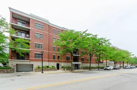 200 N Addison Ave #201S, Elmhurst, IL 60126
