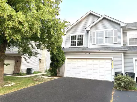 1329 Newport St, Mundelein, IL 60060