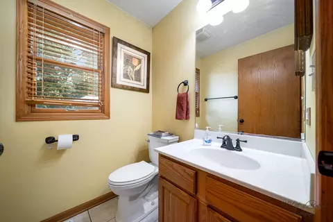 525 Maple St, Marengo, IL 60152 photo 10