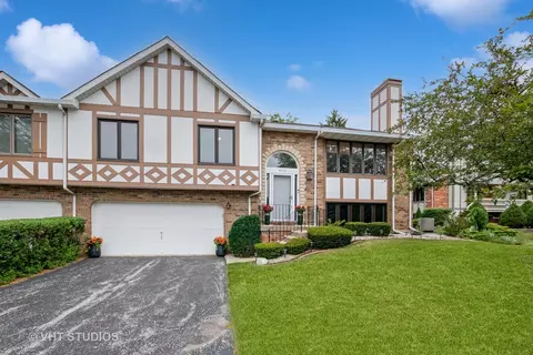 9350 Windsor Pkwy, Tinley Park, IL 60487
