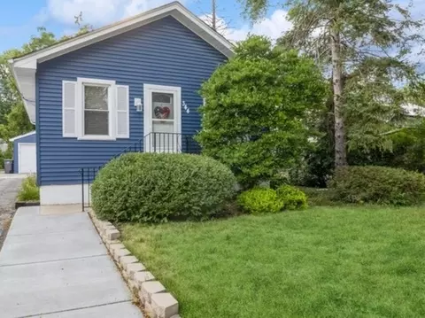 344 Sexauer Ave, Elgin, IL 60123