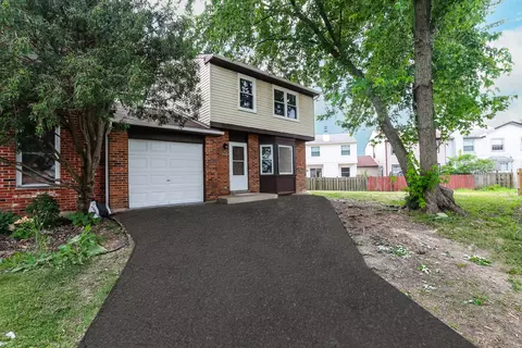 1350 Portsmouth Ct, Carol Stream, IL 60188