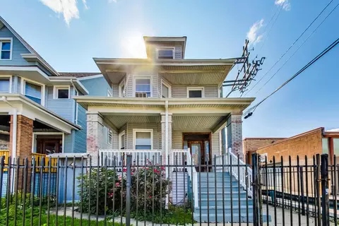 4736 N Spaulding Ave, Chicago, IL 60625