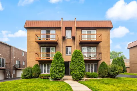 9616 S Karlov Ave #101, Oak Lawn, IL 60453