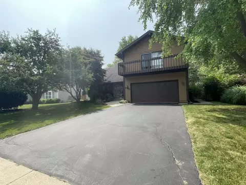 17707 W Dartmoor Dr, Grayslake, IL 60030