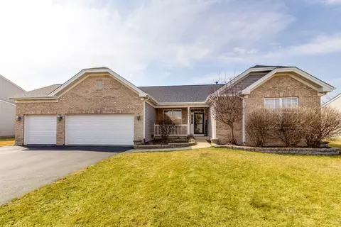 2411 Haydn St, Woodstock, IL 60098
