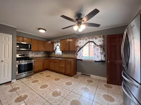 2323 W 157th St, Markham, IL 60426 photo 3