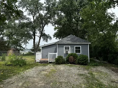 22380 W Virell Dr, Antioch, IL 60002