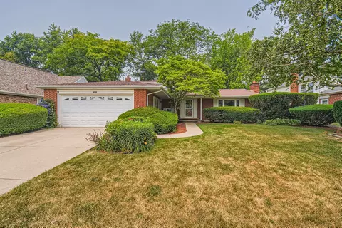 406 W Victoria Ln, Arlington Heights, IL 60005