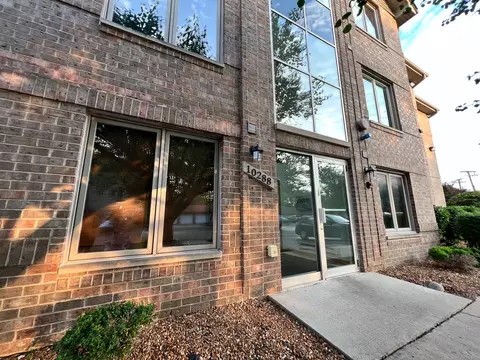 10288 Southwest Hwy #2A, Chicago Ridge, IL 60415
