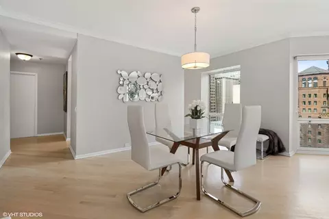 100 E Huron St #1205, Chicago, IL 60611 photo 5