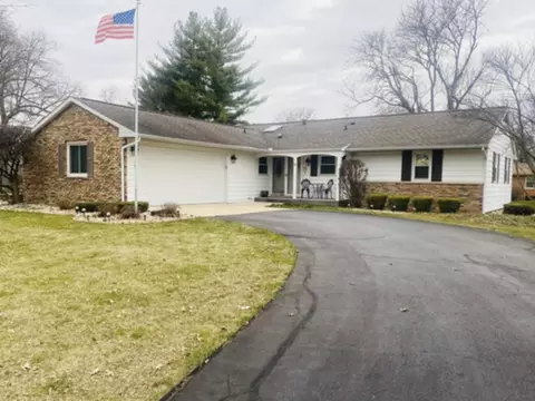 11 Groveland St, Streator, IL 61364