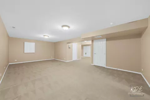 1215 Oakleaf Ct, Aurora, IL 60506 photo 16