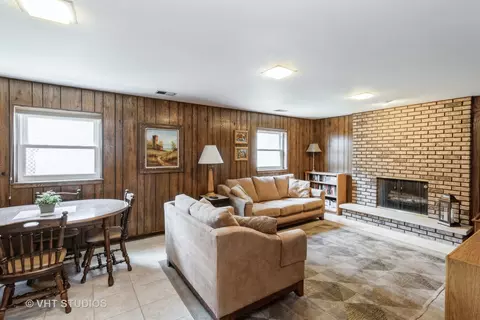 1620 Victoria Ave, Berkeley, IL 60163 photo 5