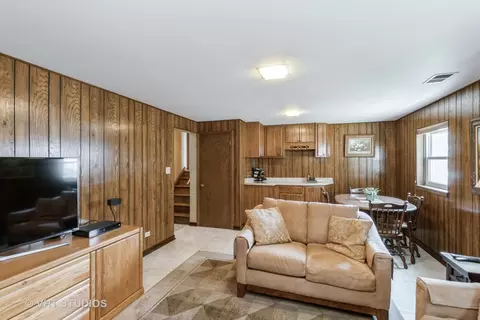 1620 Victoria Ave, Berkeley, IL 60163 photo 6