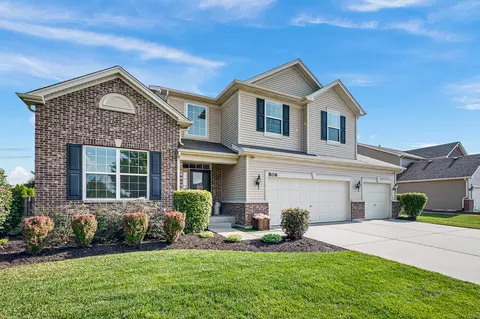 806 Nightshade Ln, Shorewood, IL 60404