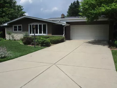 6856 W 131st St, Palos Heights, IL 60463