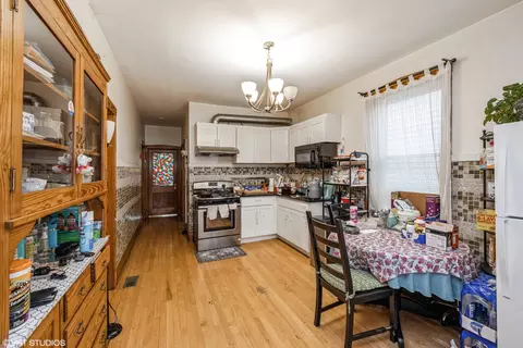4438 S Francisco Ave, Chicago, IL 60632 photo 9