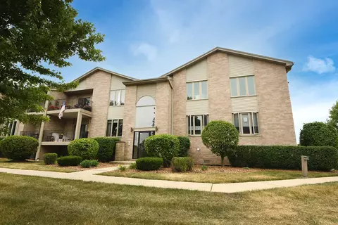 15717 Ravinia Ave #2E, Orland Park, IL 60462
