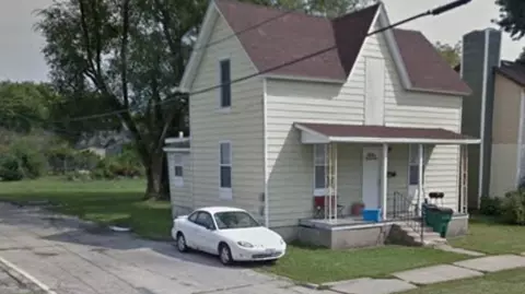 506 N 5th St, Champaign, IL 61820