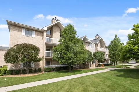 7799 Bristol Park Dr #1SW, Tinley Park, IL 60477