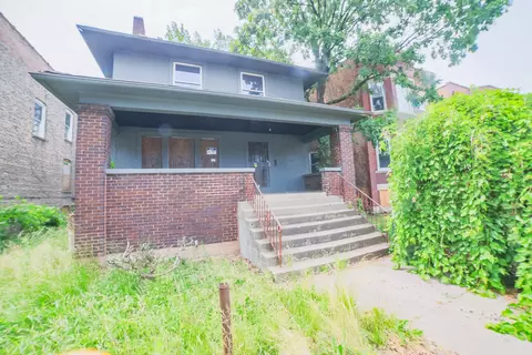 7742 S Marquette Ave, Chicago, IL 60649