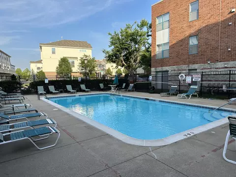 3265 Kirchoff Rd #121, Rolling Meadows, IL 60008 photo 3