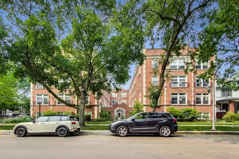 1542 W Sherwin Ave #1S, Chicago, IL 60626