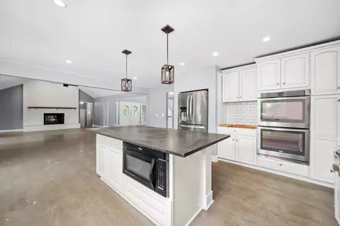 740 E Hickory Ave, Addison, IL 60101 photo 13