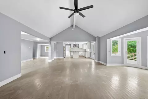740 E Hickory Ave, Addison, IL 60101 photo 8