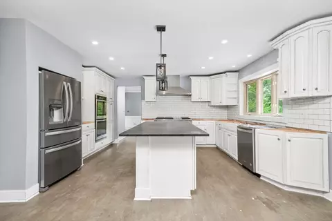 740 E Hickory Ave, Addison, IL 60101 photo 12