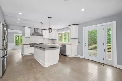 740 E Hickory Ave, Addison, IL 60101 photo 10