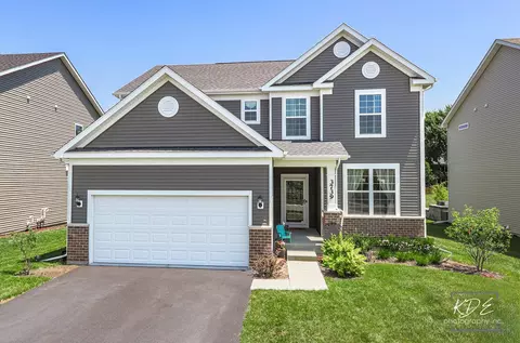 3739 Quick Fire Dr, Naperville, IL 60564