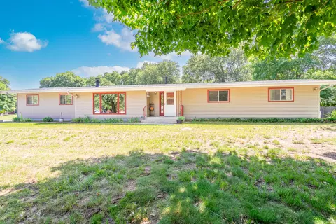 35721 Jay Dr, Custer Park, IL 60481