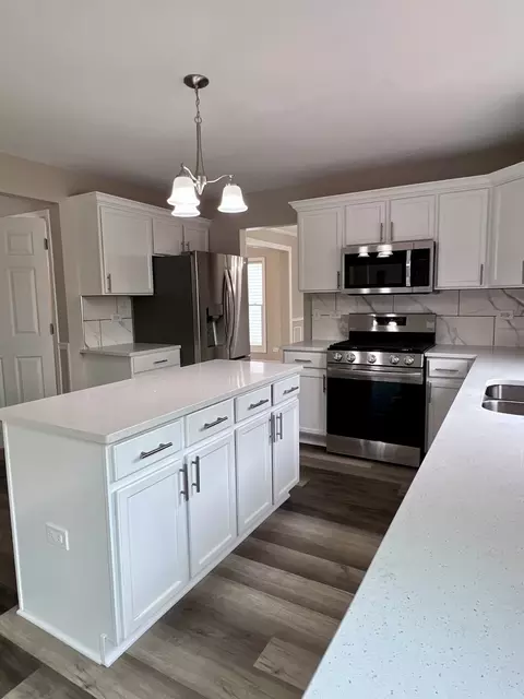 1820 Olde Mill Rd, Plainfield, IL 60586 photo 6