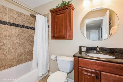 198 Amherst Dr, Bartlett, IL 60103 photo 22