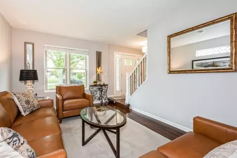 198 Amherst Dr, Bartlett, IL 60103 photo 9